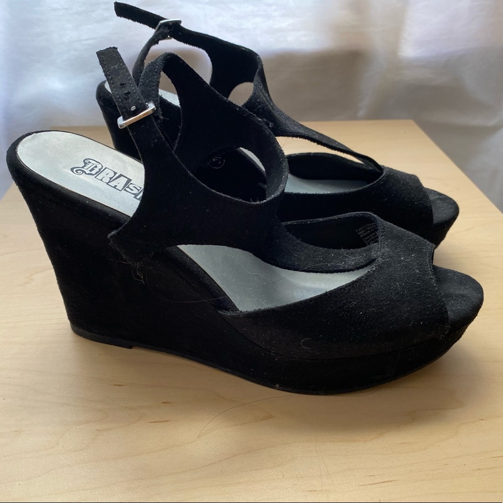Drash black wedges Size 8 1/2